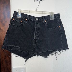 Women’s 501 Levi’s shorts size 29